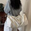 Studded Large Capacity Travel Bag