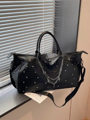 a67c85a4a78844dc8c9514033a231756-Max-Origin.jpg Studded Large Capacity Travel Bag